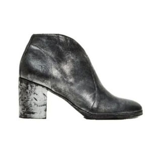 NEW Frye Nora Zip Black Silver Metallic Leather Zip Ankle Boots 7 M MSRP $398